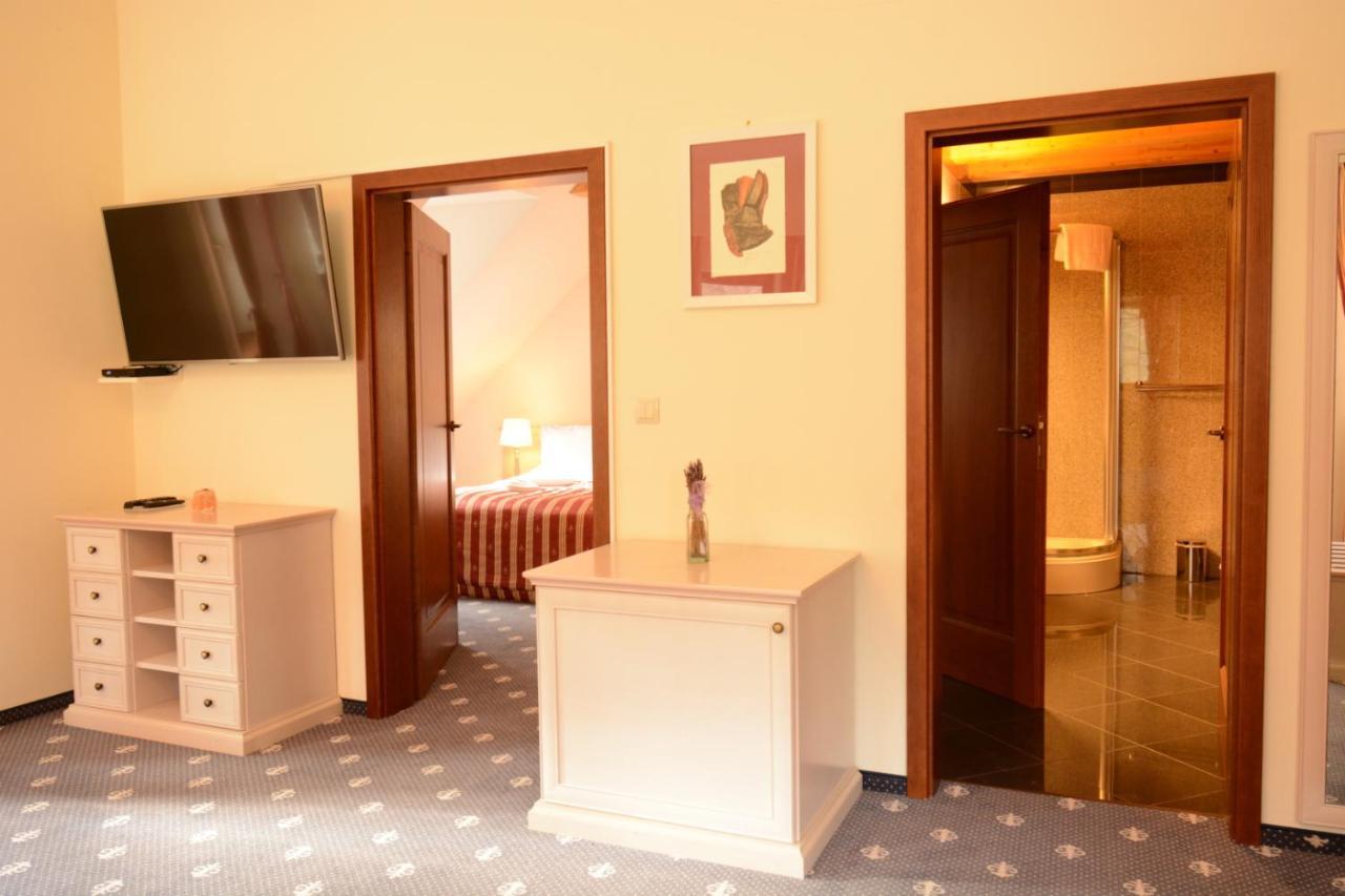 Hotel Hradna Brana Bratislava Eksteriør bilde