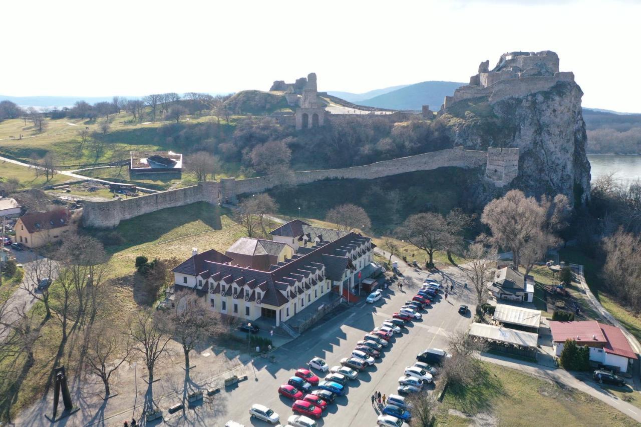 Hotel Hradna Brana Bratislava Eksteriør bilde