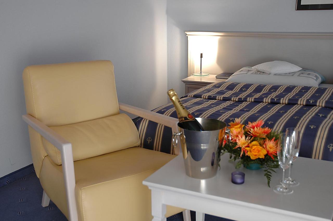 Hotel Hradna Brana Bratislava Rom bilde